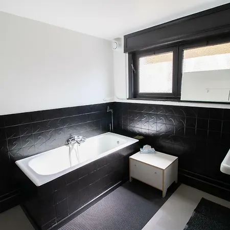 Rustig, Gezellig Zonnig Vakantiehuis Op 100 M Van De Zee In Sint Idesbald. Uniek Holiday home *