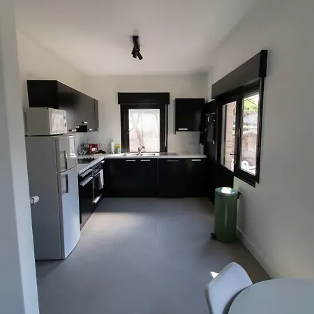 Nyaraló Rustig, Gezellig Zonnig Vakantiehuis Op 100 M Van De Zee In Sint Idesbald. Uniek *